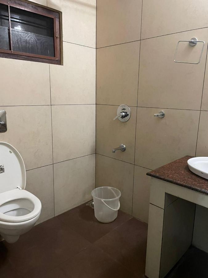 Issacs Regency Hotel Sultan Bathery Bagian luar foto